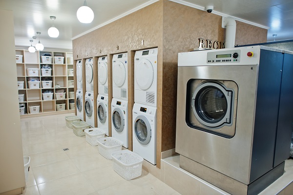 how to choose commercial laundry equipment for laundromat?