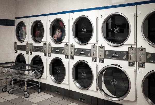 what are the different types of commercial laundry machines?